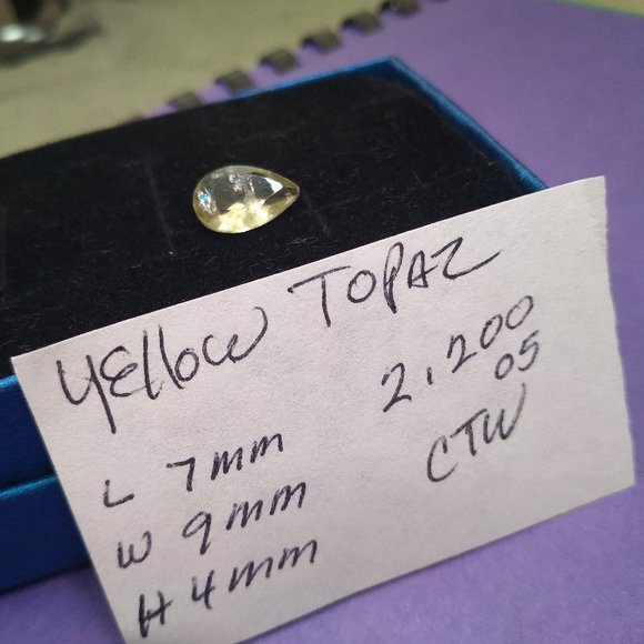 Imported YELLOW Topaz 2.200 CTW - Picture 1 of 5